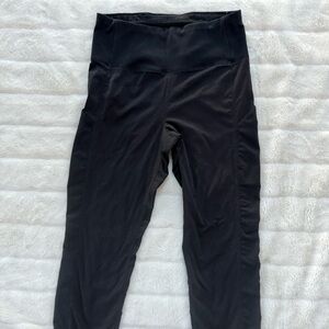 Athleta Black Cropped Leggings